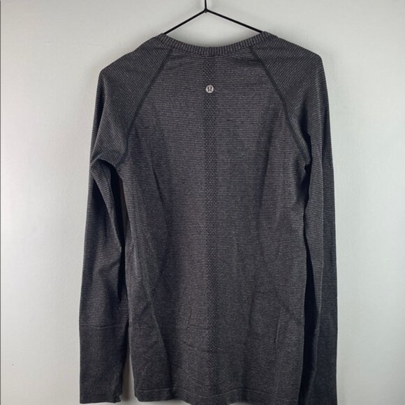Lululemon Sparkly Long Sleeve Top Size 10 - Picture 8 of 9